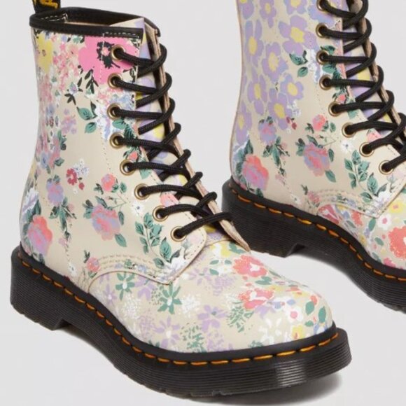 Dr Martens Boots - Picture 2 of 5